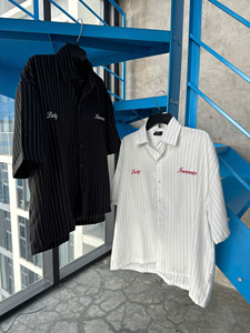 Chemise surdimensionnée unisexe en coton imprimé sur mesure fabrication de vêtements en gros au Vietnam pour hommes et femmes - Product Image 2