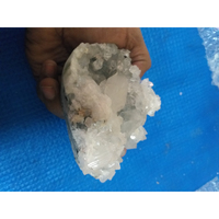 Cristal clair Quartz Geode Minéraux Grappes de pierres naturelles Artisanat de cristal Pierres semi-précieuses Roches Reiki Vitrine Minéraux
