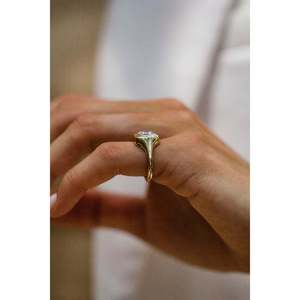 แหวนเพชรทรง Asscher ผลิตในห้องปฏิบัติการ รับรองโดย IGI เพื่อลุคหรูหรา - Product Image 2