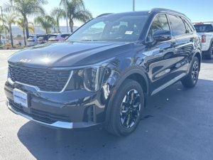 Usado 2024 Kia Sorento S AWD con asientos de cuero luz interior remoto - Product Image 2