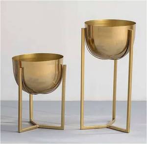 Vente en gros support de jardinière en métal en fer personnalisé pour la décoration de la maison et du jardin pots de fleurs et jardinières au design fantaisie fournisseur - Product Image 2