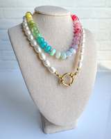 Ensemble assorti coloré : Collier en pierre naturelle style bonbon pastel, perle d'eau douce, chaîne plaquée or, pendentif, bijoux perlés