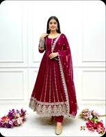 Ensemble Salwar Traditionnel Brodé Rose Rani de Créateur avec Dupatta – Tenue de Soirée et de Fête pour Femme – Robe Ethnique en Georgette Pure Éclatante