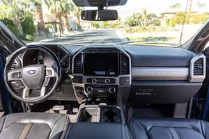 Ford F-250 Super Duty Platinum T-remor 4x4 Power Stroke Turbodiesel V8 4WD T-remor Off-Road Package d'occasion de 2022 - Product Image 5