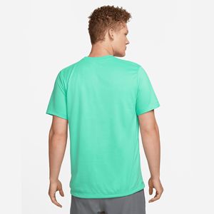 Camiseta de fitness Light Menta para hombre: tela de Jersey suave, ajuste estándar relajado, 100% poliéster - Product Image 2