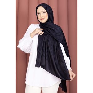 ผ้าคลุมไหล่ลายซิกแซกสีน้ำเงินกรมท่า รุ่นสำหรับชาวมุสลิม - Product Image 1