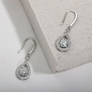 Pendientes de gota de lágrima de diamante de moissanita redonda blanca hermosos pendientes de plata esterlina joyería de boda joyería personalizada regalo ella - Product Image 3