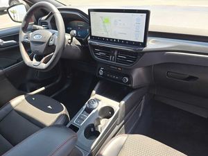 LIMPIO USADO 2023 Ford Escape Hybrid ST-Line Elite AWD - Product Image 6