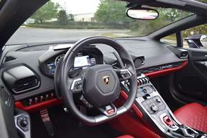 2022 Usado, Volante a la Izquierda, Asientos de Cuero, Control de Crucero Adaptativo, Transmisión Manual/Automática, Sin Accidentes y Listo para Enviar - Product Image 3