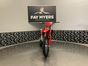 VENTES RAPIDES pour la nouvelle moto tout-terrain <span class=keywords><strong>Enduro</strong></span> <span class=keywords><strong>GASGAS</strong></span> EC 300 300cc 2027, fabrication autrichienne >80 km/h - Product Image 3