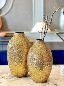 Florero de hierro de metal de primera calidad con intrincados patrones geométricos y artesanía artística adecuada para interiores de lujo - Product Image 5