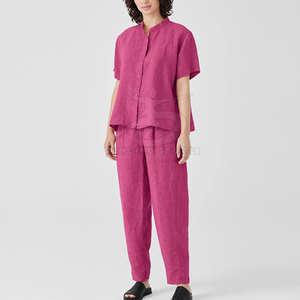 Ensemble décontracté en coton pour femme, motif uni, coupe régulière, t-shirt avec décoration boutonnée, pantalon, écologique, léger, respirant - Product Image 1