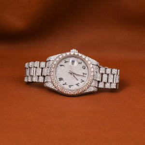 นาฬิกาโมอิสซาไนต์แบบทำมือประดับเพชรเต็มเรือน สายสแตนเลสสตีลหรูหรา หน้าปัดอะนาล็อกแบบกระจก ตัวเลขแบบอารบิก สไตล์ฮิปฮอป - Product Image 1