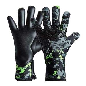 Guantes Deportivos Oozie Premium para Deportes Gaélicos, Diseño de Látex con Agarre Completo, Cierre con Cordones, Correa de Muñeca Ajustable para Nivel Profesional - Product Image 1