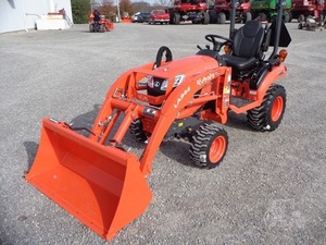 Tracteur à chenilles BX2680 21 CV 2024 avec garantie de 5 ans et plus, moteur, boîte de vitesses et pompe - Product Image 2