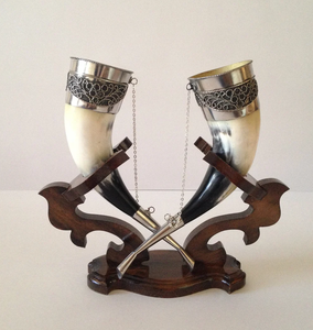 Mug à bière viking en corne naturelle, fait à la main, le plus vendu, avec support, poli miroir, meilleure qualité - Product Image 6