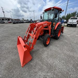 Entrega Rápida Tractor M7060 Compre un Tractor de Primera Calidad, Resistente y de Alto Rendimiento, Ideal para la Agricultura de Grandes Campos, Venta al por Mayor - Product Image 3