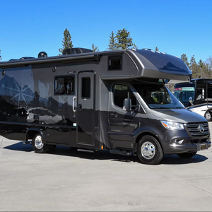 Caravane compacte 4x4 pour 4 à 6 personnes, réfrigérateur intégré, design moderne et léger, camping-car, véhicule de voyage, camping-car Mercedes. - Product Image 1