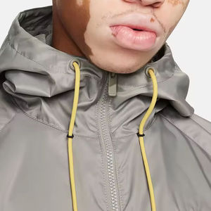 Chándales cortavientos de nailon para hombre hechos a medida, ropa deportiva ligera con capucha de secado rápido, conjuntos de invierno con impresión de logotipo personalizado - Product Image 4