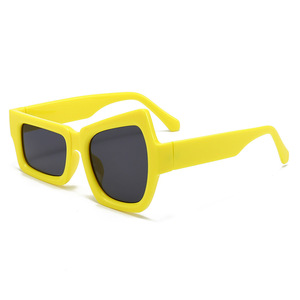 Nueva moda divertida ceja levantando gafas de sol unisex personalidad marco irregular Y2K gafas FIESTA DE Navidad rave gafas de sol - Product Image 3