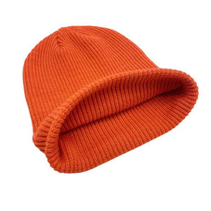 Bonnets en laine pleine de haute qualité pour l'hiver, tricotés, logo personnalisé, unisexe, design côtelé épais, OEM, tailles ajustables pour la plage - Product Image 5