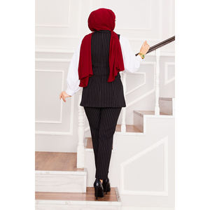Ensemble deux pièces rayé noir : Gilet à col chemise avec boutons décoratifs et pantalon - Product Image 6