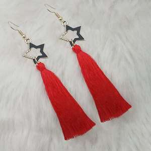 Tip Top Fashions Boucles d'oreilles gland lustre plaqué or rouge Design étoile 1313326F - Product Image 1