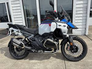 Motocicleta R1300 GS Adventure 2025 Nueva, de las Más Vendidas, Disponible para Venta y Exportación - Product Image 3