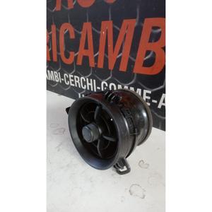 Bocchetta di ventilazione cruscotto anteriore destro TOYOTA Yaris Serie (17>20) 555686-2280 - Product Image 2