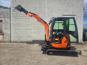 Livraison gratuite HH20 Mini-excavatrice à cabine de 2,0 tonnes |   Auvent ouvert |   19 kW Diesel |   Profondeur de creusement de 2,06 m |   Pilote hydraulique |   Chenilles en caoutchouc - Product Image 4