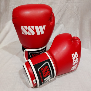 Gants de boxe MMA en cuir de vachette véritable de haute qualité 6oz gants d'entraînement de poinçonnage en plein air évacuation de l'humidité à lacets - Product Image 5