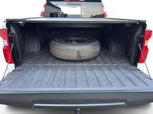 Camioneta V8 de Tamaño Completo 2025, 426HP, Transmisión Automática, Opción de GLP, Doble Cabina, Vehículo Utilitario 44, Vehículo Energético - Product Image 5