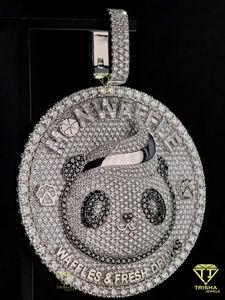Pendentif Panda en argent sterling 925 plaqué or blanc et diamants cultivés par VVS Lab sans chaîne. - Product Image 3