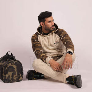 Top Trending OEM Chándales de hombre Mangas largas y ajuste delgado con tela ligera para adultos - Product Image 5