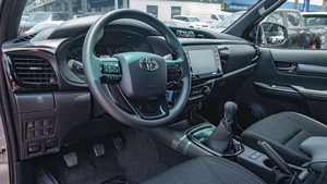 Neuf / Occasion BLANC 2023 TOYOTA HILUX GR SPORT 360 Caméra arrière Capacité de charge 31-40T Émissions Diesel / Essence Automatique - Product Image 2