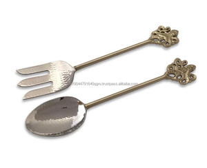 Ensemble de service indien forgé à la main avec poignée de pieuvre - Product Image 1