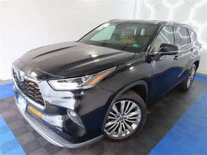 รถ SUV ปี 2021 รุ่น Platinum Standard สภาพใช้งานน้อย - Product Image 3