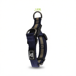 Collier pour animaux de compagnie bicolore avec bandes réfléchissantes pour les promenades en extérieur et la visibilité - Product Image 2