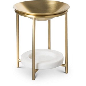 Candelabro decorativo de metal negro y dorado con base de madera, moderno portavelas con diseño para decoración del hogar - Product Image 4