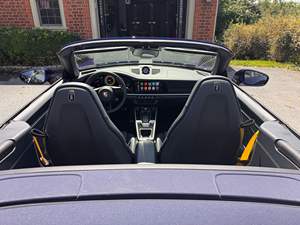 2022 911 Turbo S Cabriolet ~6 600 milles, moteur 6 cylindres en ligne biturbo de 640 ch, transmission intégrale, très bien équipé, non modifié - Product Image 5