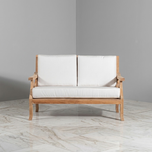 Canapé de jardin en teck d'extérieur 2 places, banc de terrasse en bois massif avec coussins blancs, résistant aux intempéries, style côtier - Product Image 1