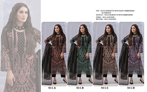 Costume pakistanais exclusif pour femmes avec broderie élégante en viscose multi-fils et détails Zarkhan pour les fêtes de mariage - Product Image 6