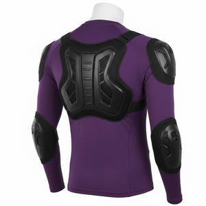 เสื้อป้องกันเพื่อความปลอดภัย ผลิตด้วยแผ่นรองภายในเพื่อการดูดซับแรงกระแทกและการปกป้องร่างกาย - Product Image 3