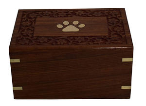 Urnas de cremación de madera hechas a mano de estilo americano de alta calidad para cenizas de gatos y perros para funerales de mascotas, urnas funerarias al por mayor - Product Image 1