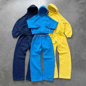 Conjunto Deportivo Personalizado con Logotipo para Hombre, Estilo Urbano, Pantalones Acampanados y Sudadera - Product Image 4