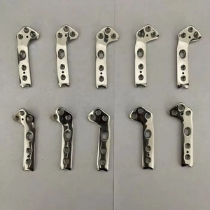 Placas de bloqueo ortopédicas veterinarias 10 piezas TPLO 3,5mm longitud 60 derecha e izquierda - Product Image 1