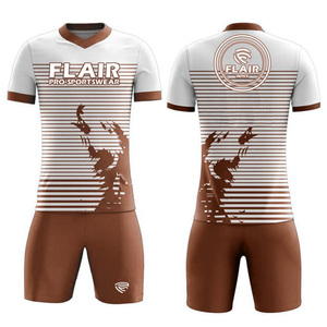 La mejor calidad, diseño personalizado, transpirable, comodidad, conjuntos de uniformes de camiseta de fútbol, servicio OEM para jóvenes, jugadores masculinos, corte automatizado - Product Image 3