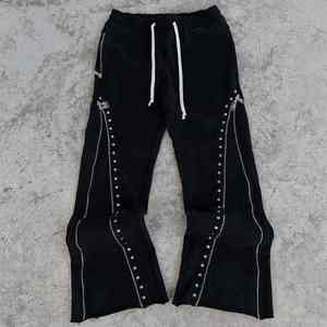 Conjunto de Sudadera con Cremallera y Pantalones Acampanados para Hombre, Estilo Hip Hop, Transpirable, con Diseño de Remaches y Pedrería, Ideal para Invierno y Moda Urbana - Product Image 2