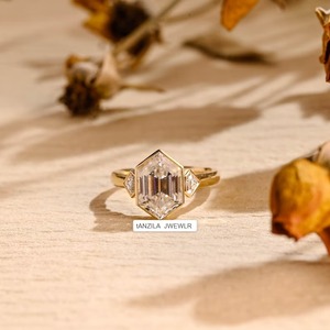 แหวนหมั้นเพชรโมอิสตัดหกเหลี่ยมแหวนแต่งงานแบบคลัสเตอร์แหวนสัญญาครบรอบของขวัญวันเกิดสำหรับผู้หญิง - Product Image 1