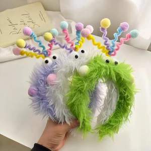 ربطة رأس من الفرو الصناعي من Kawaii مع سحر كارتوني-شعور ممتاز لصور النساء وغسل الوجه - Product Image 3